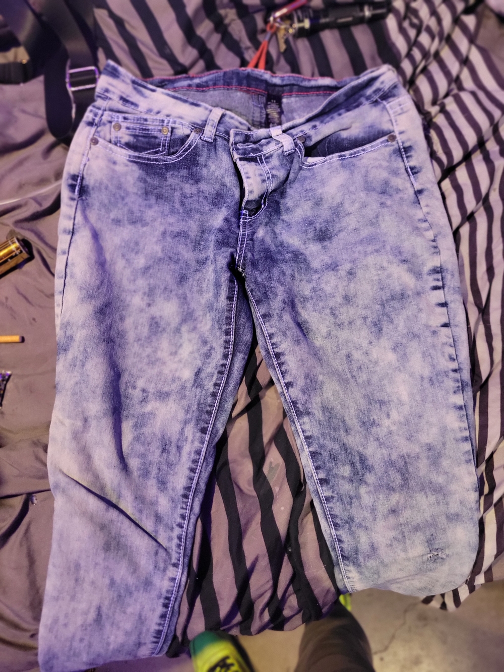 Women’s Acid Wash Light Blue Jeans